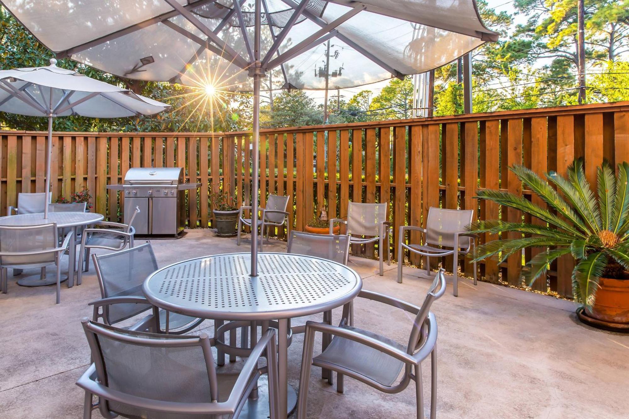 Springhill Suites By Marriott Houston Brookhollow Екстериор снимка