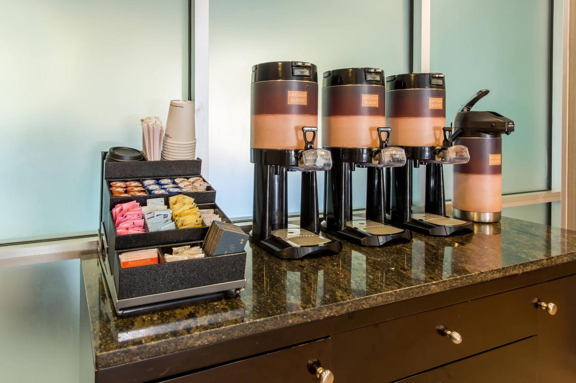 Springhill Suites By Marriott Houston Brookhollow Екстериор снимка