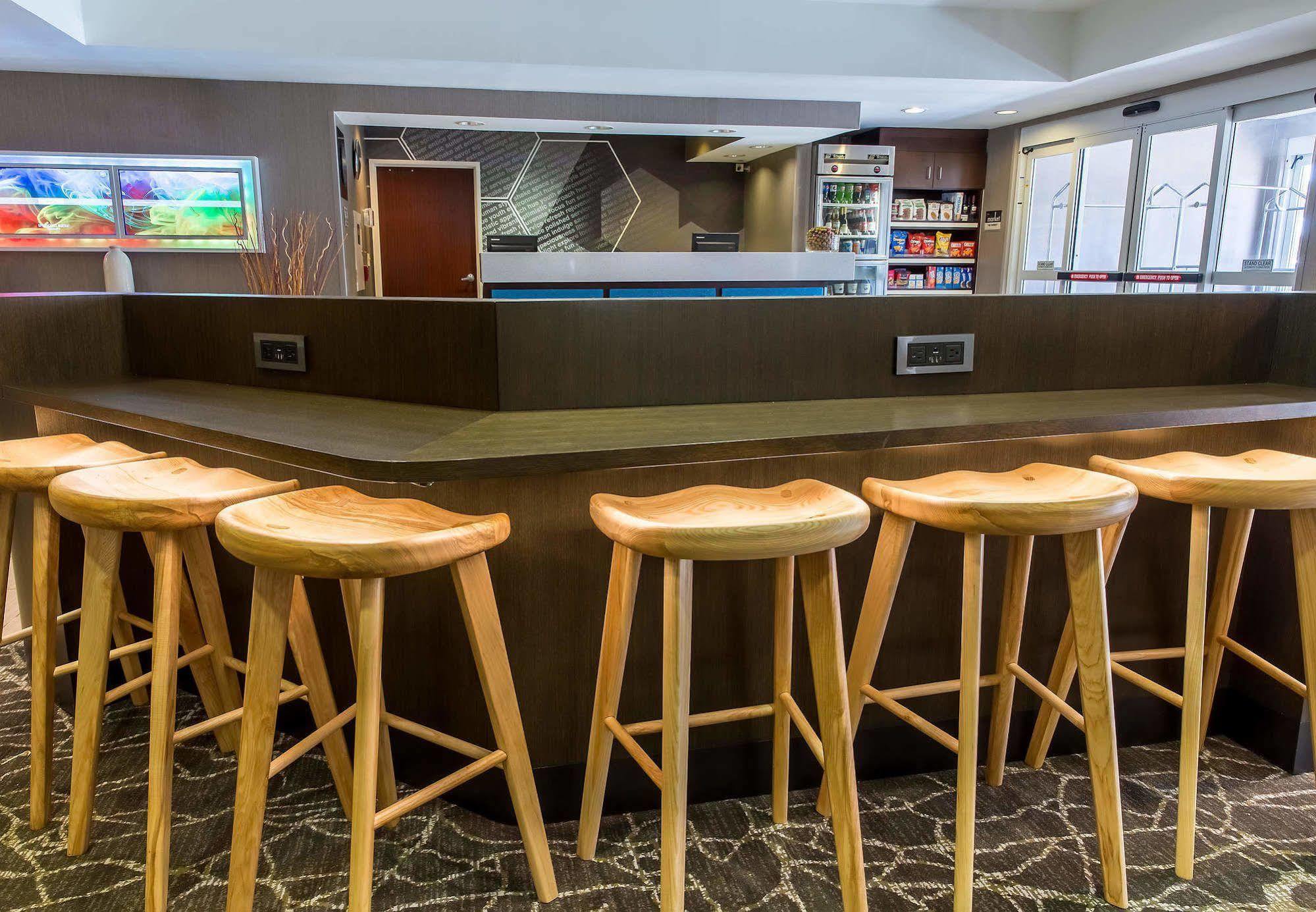 Springhill Suites By Marriott Houston Brookhollow Екстериор снимка